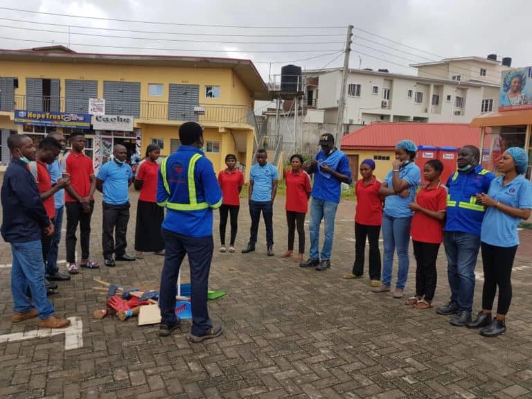 why you need a facilities management service from a team